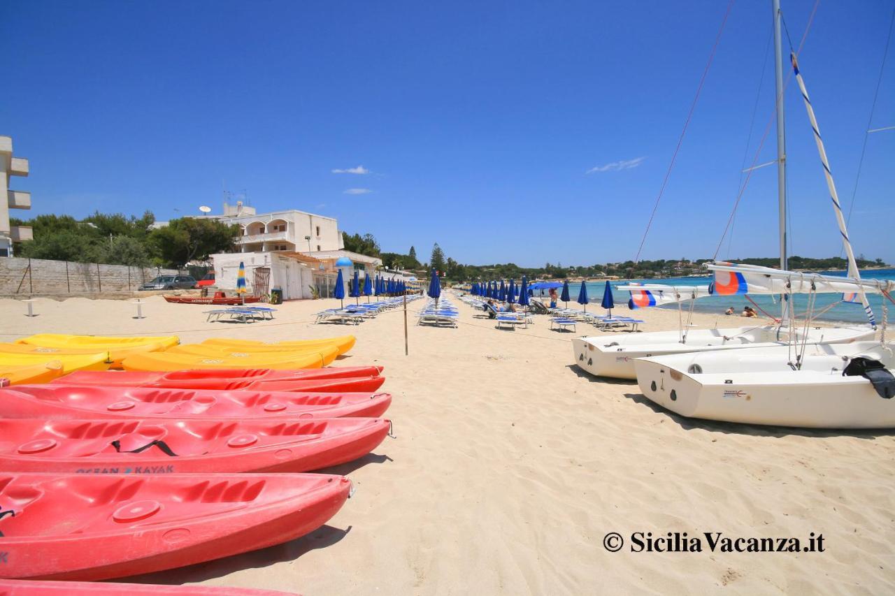 Villa Nisa Apartment Sea View Fontane Bianche Eksteriør bilde