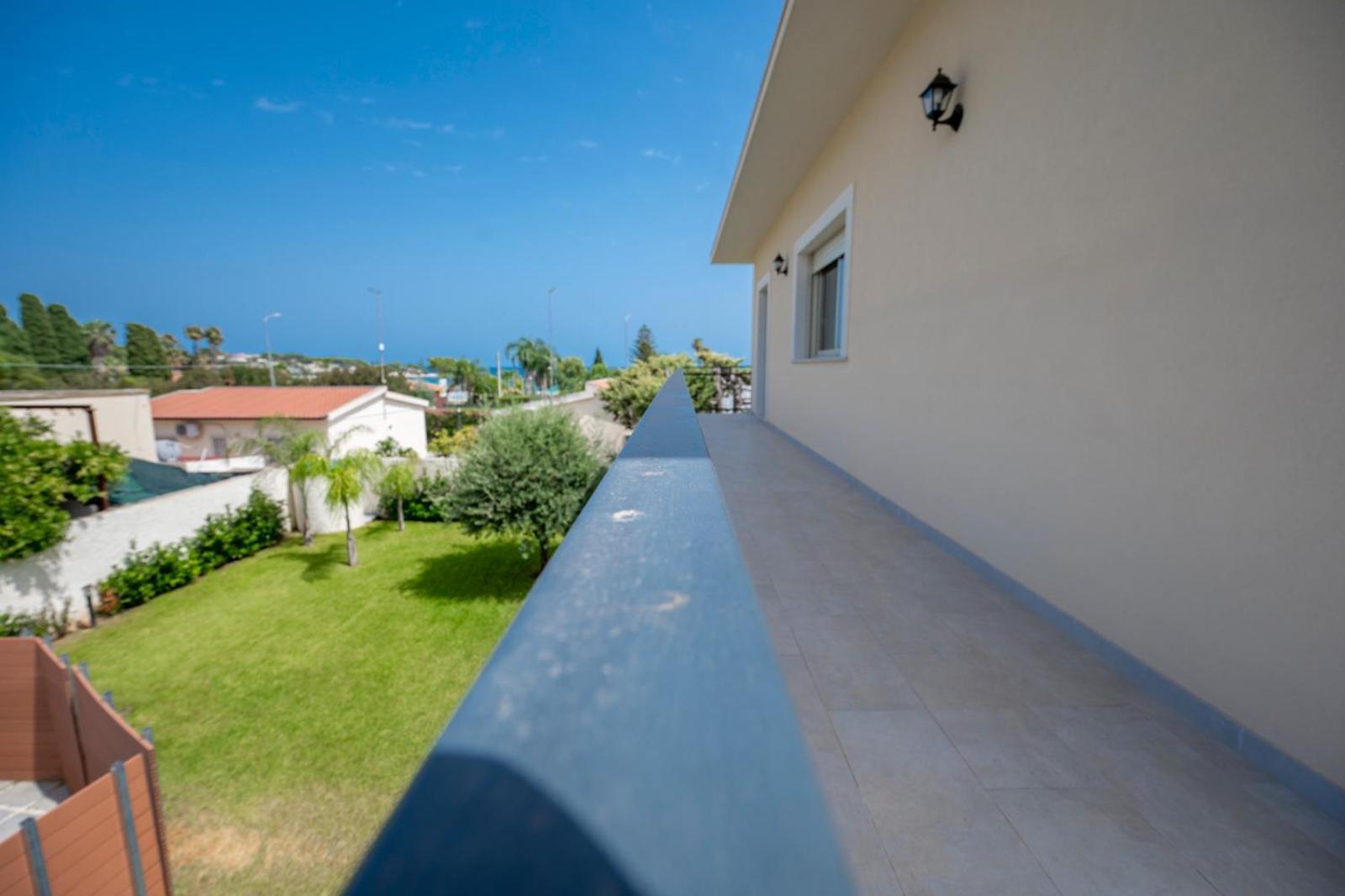 Villa Nisa Apartment Sea View Fontane Bianche Eksteriør bilde
